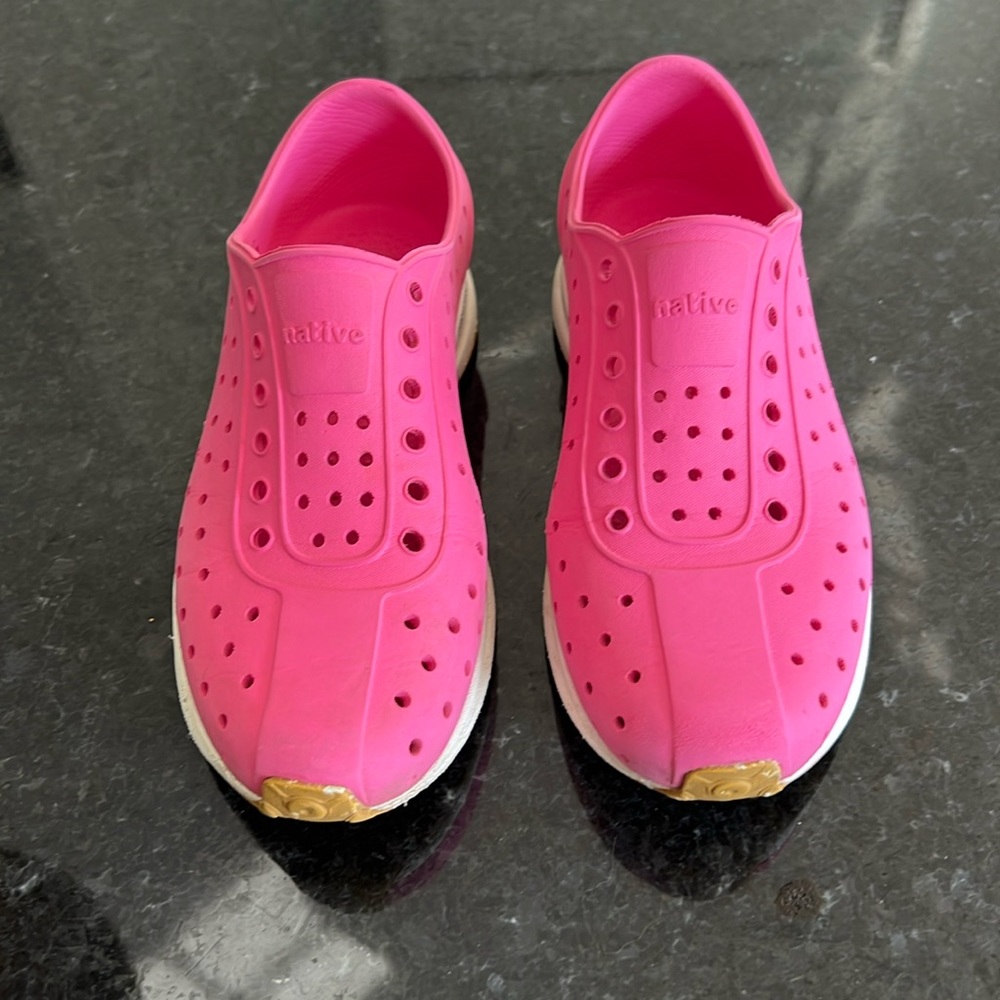 Native Robbie pink size 1